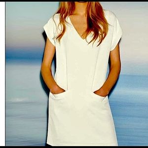 NWOT, Shift Dress VINCE with pockets